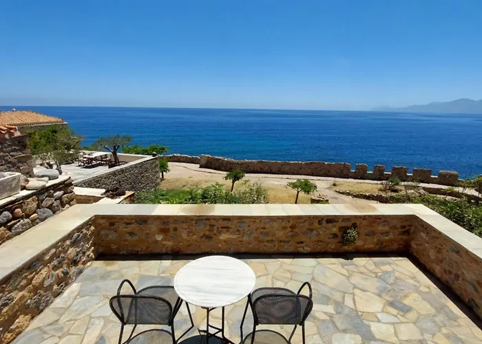 Goulas Traditional 3* Monemvasía