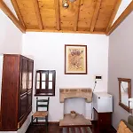 Goulas Traditional Gæstehus 3*