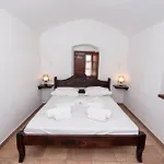 Goulas Traditional 3*