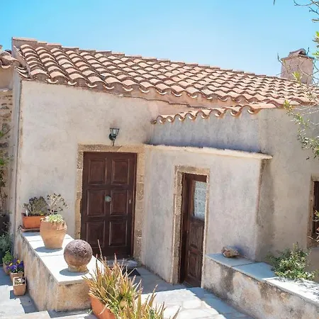 Goulas Traditional Guest house