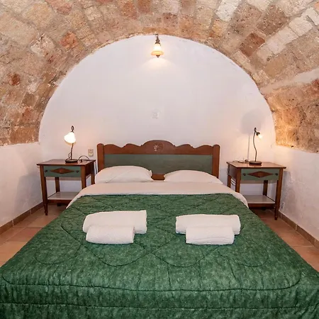 بيت ضيافة Goulas Traditional 2*