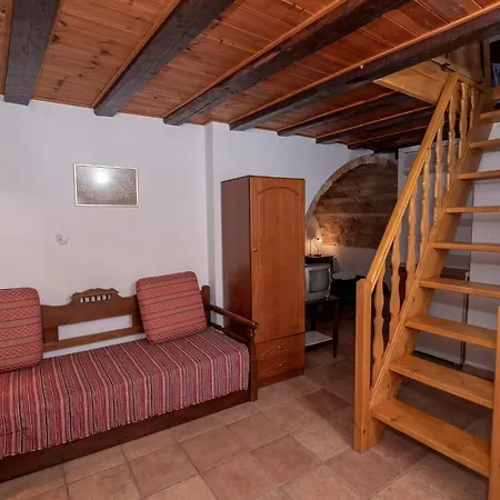 Goulas Traditional Guest house Monemvasia