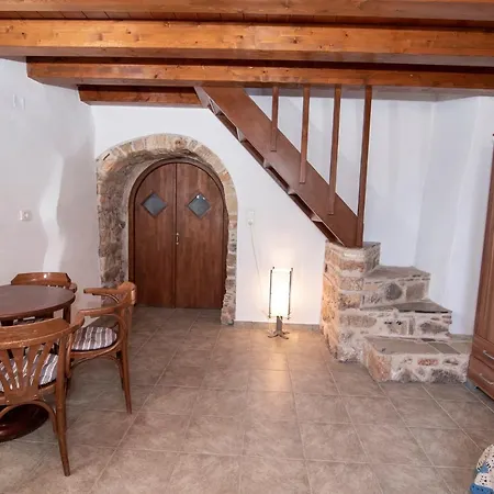 Goulas Traditional Guest house Monemvasia