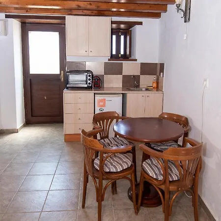 Гостевой дом Goulas Traditional 2*