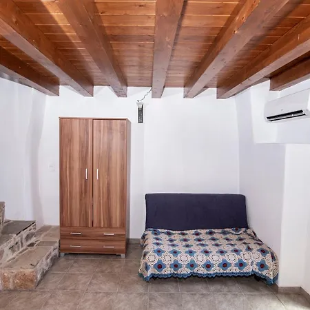 Guest house Goulas Traditional Monemvasia