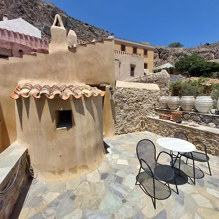 Goulas Traditional بيت ضيافة Monemvasía