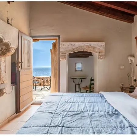 بيت ضيافة Goulas Traditional 2*