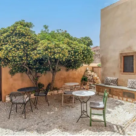 بيت ضيافة Goulas Traditional 2*