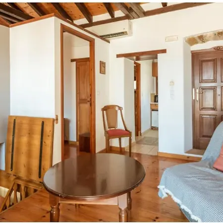 بيت ضيافة Goulas Traditional 2*