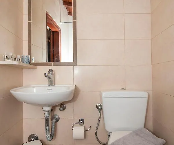 Goulas Traditional Guest house Monemvasia