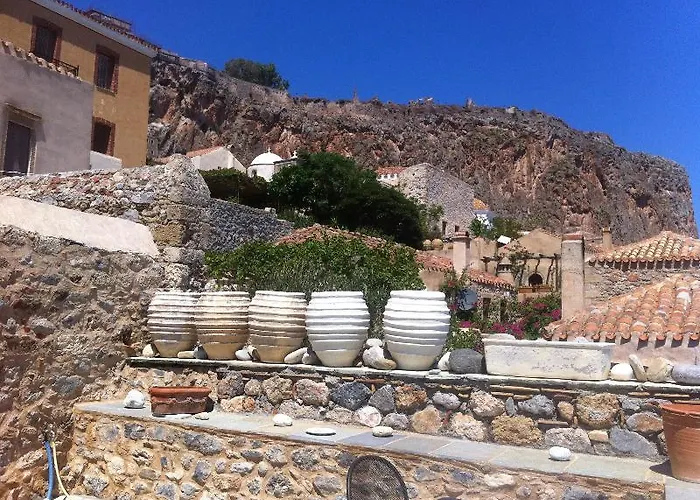 Goulas Traditional 3*