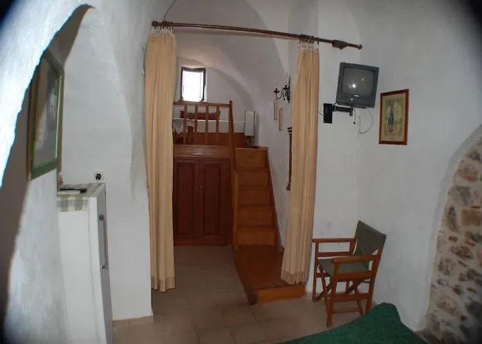 Goulas Traditional Casa de hóspedes 3*